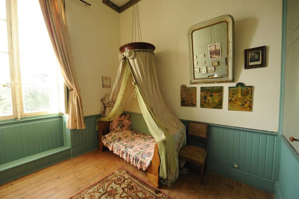 Chambres d'Hôtes du Chateau de Saint Sulpice La Sauvetat-sur-Lède Chambre photo