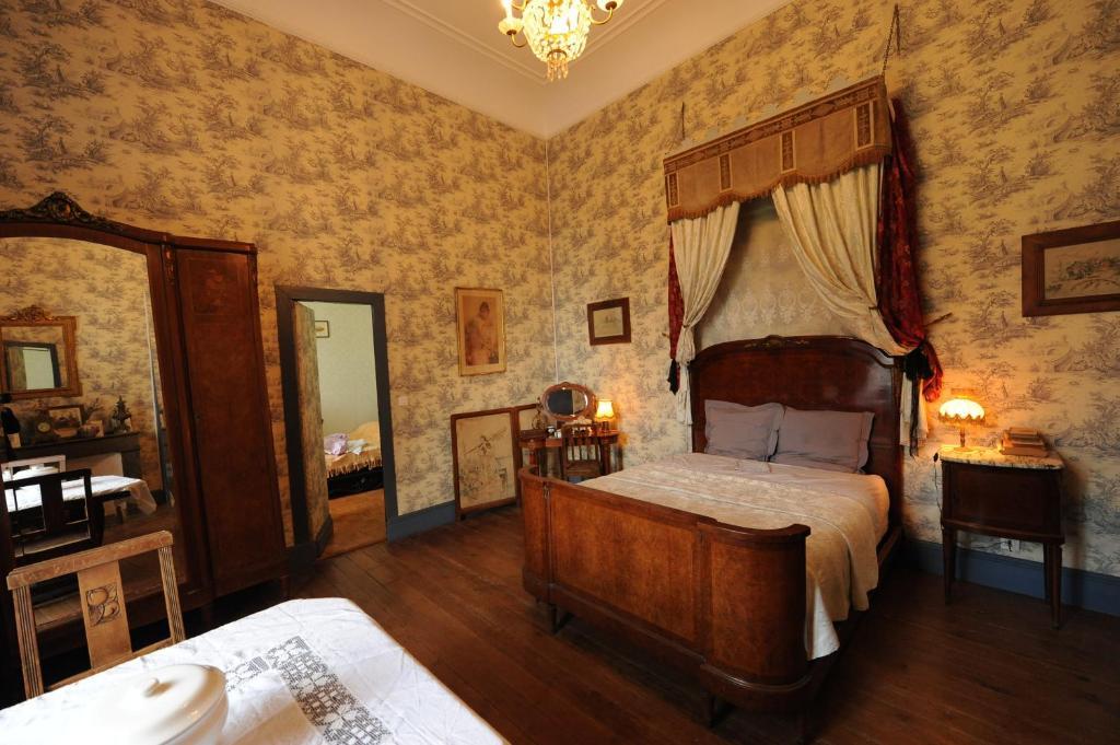 Chambres d'Hôtes du Chateau de Saint Sulpice La Sauvetat-sur-Lède Chambre photo